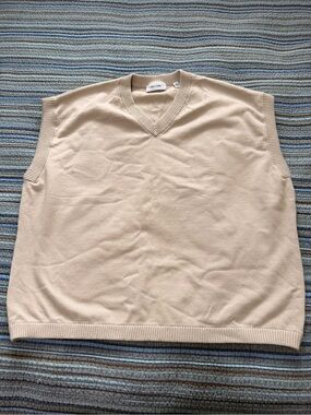 ONLY & SONS Men's V-Neck Sweater Vest in Light Beige